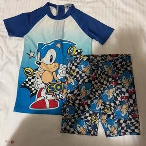 Sonic The Hedgehog Boys Swimsuit 2pieces Set Kids T-Shirt & Swim Shorts, size 8